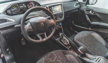 PEUGEOT 2008 1.6 HDI STYLE completo