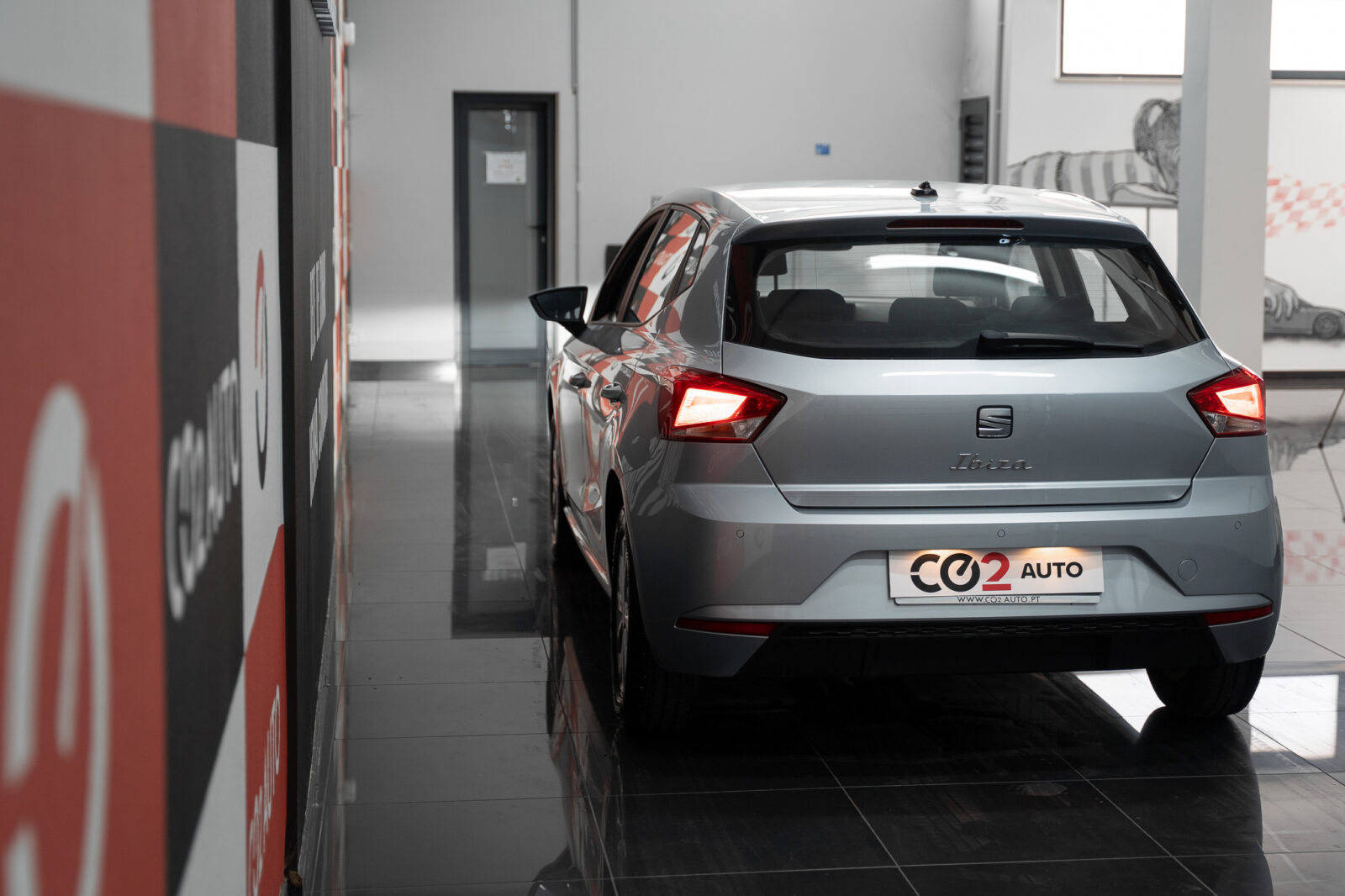 seat-ibiza-1.0-style-co2-stand-carros-automovel-comprar-pataias-6