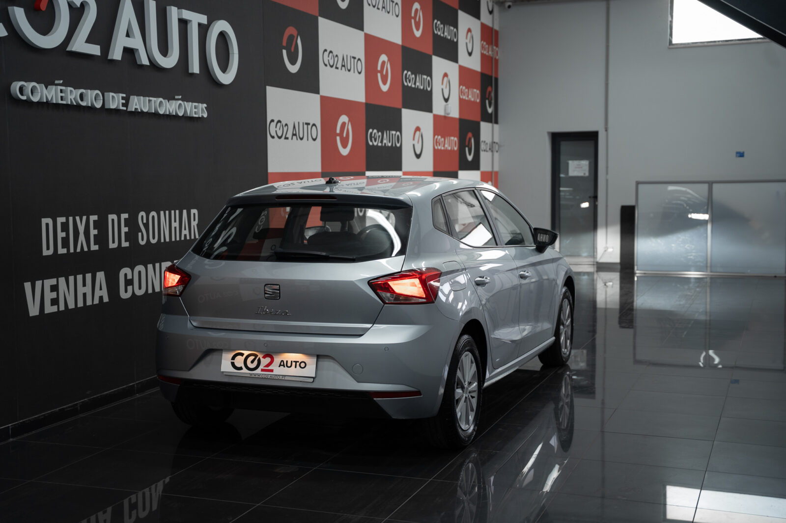 seat-ibiza-1.0-style-co2-stand-carros-automovel-comprar-pataias-7