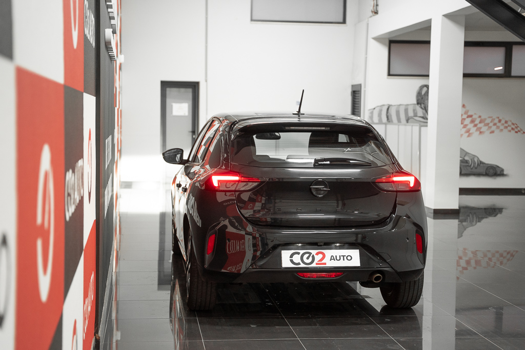 Aopel-corsa-preto-auto-co2-carros-pataias-5