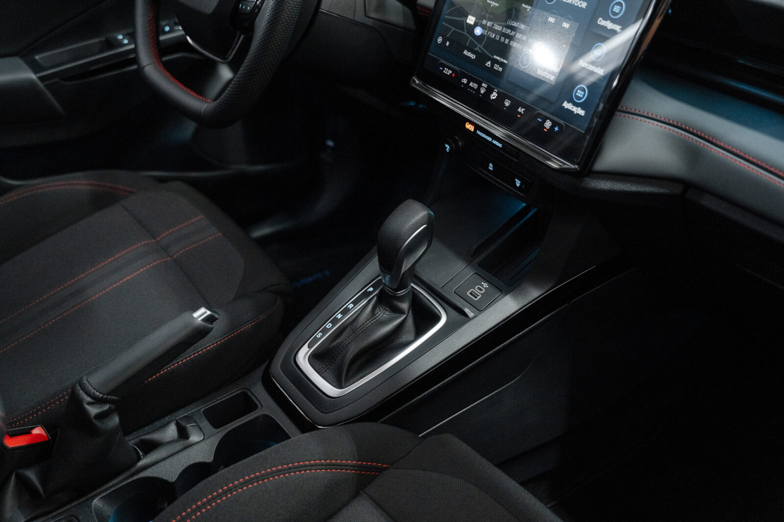 ford-puma-st-line-x-ecoboost-mhev-stand-carros-automovel-comprar-pataias-19