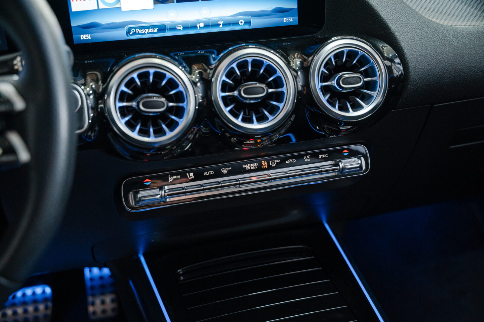 mercedes-benz-b-180-d-amg-pack-night-auto-stand-carros-automovel-comprar-pataias-11