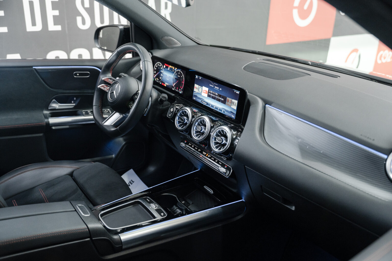 mercedes-benz-b-180-d-amg-pack-night-auto-stand-carros-automovel-comprar-pataias-16