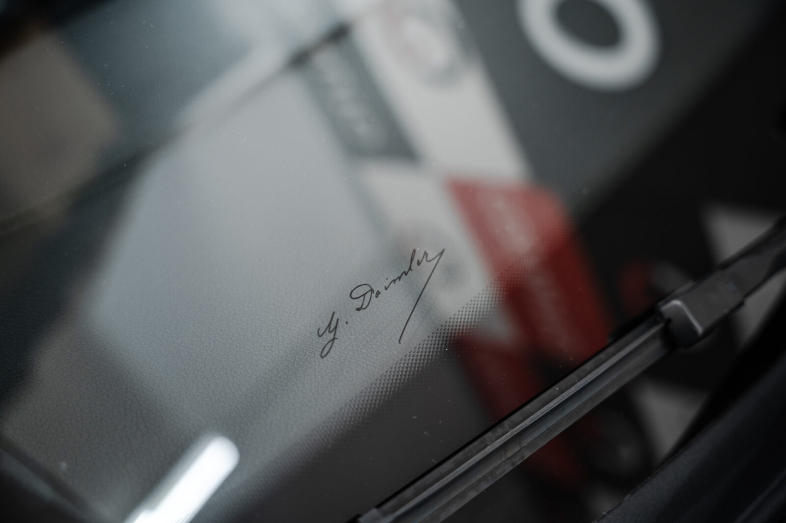 mercedes-benz-b-180-d-amg-pack-night-auto-stand-carros-automovel-comprar-pataias-22