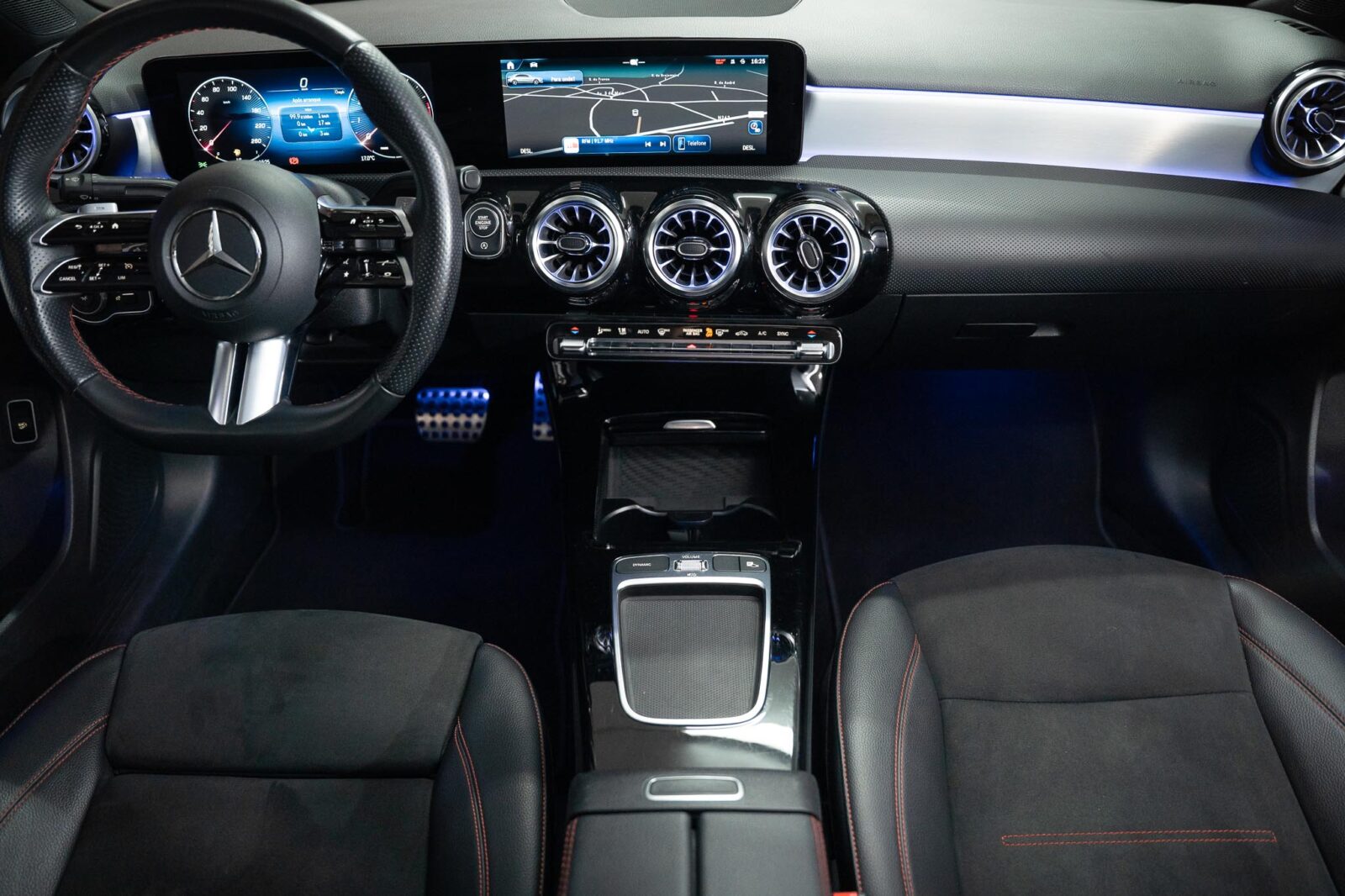 mercedes-benz-classe-a-a200- limousine -amg--auto-co2-stand-carros-automovel-comprar-pataias-15