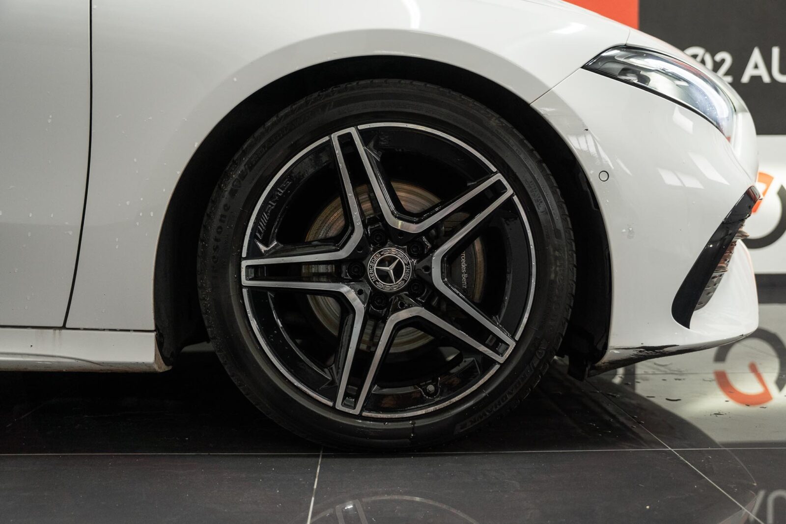 mercedes-benz-classe-a-a200- limousine -amg--auto-co2-stand-carros-automovel-comprar-pataias-3