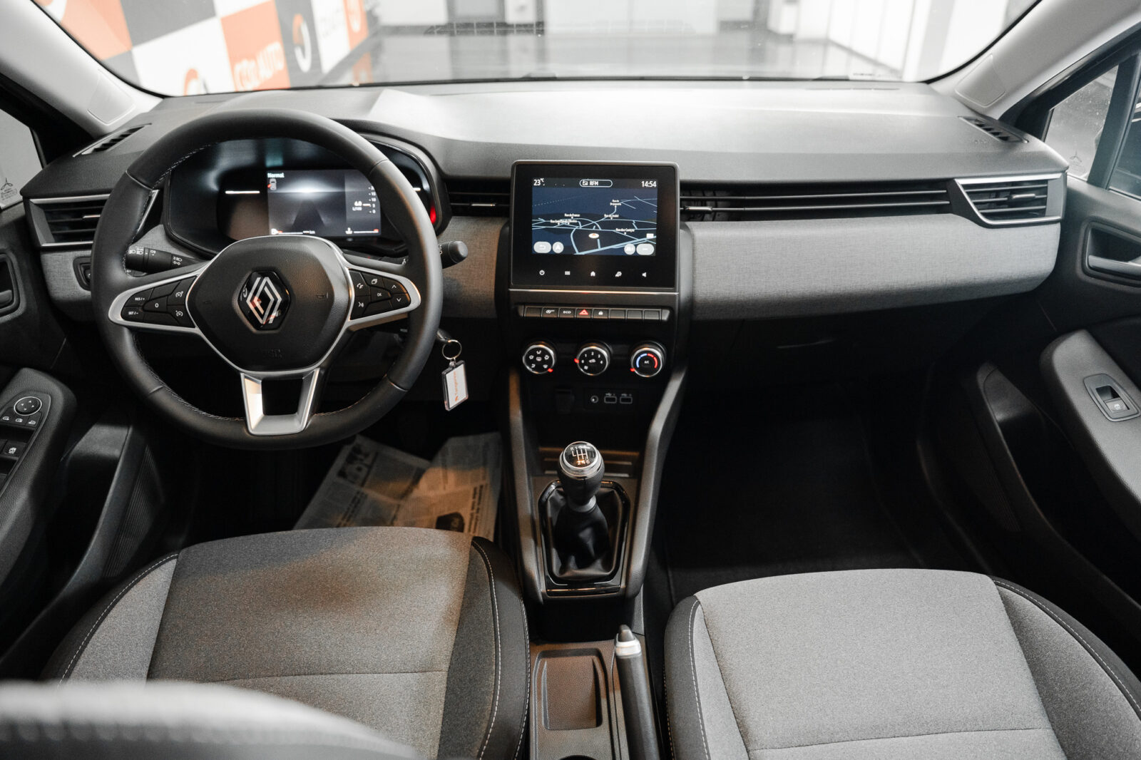 renault-clio-co2-preto-tce-1.0-evolution-stand-carros-automovel-comprar-pataias-13