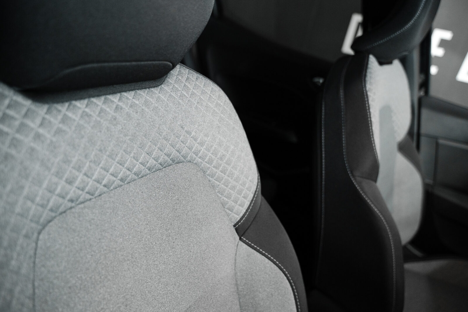 renault-clio-co2-preto-tce-1.0-evolution-stand-carros-automovel-comprar-pataias-18