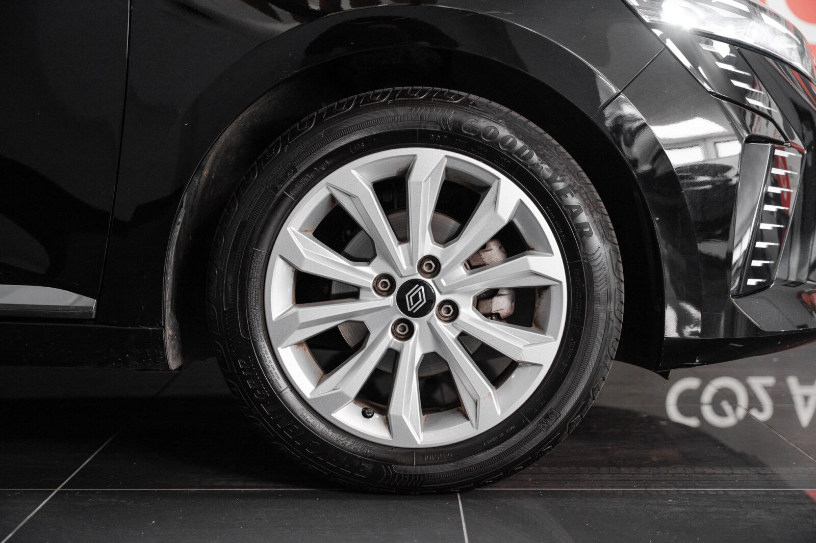 renault-clio-co2-preto-tce-1.0-evolution-stand-carros-automovel-comprar-pataias-3