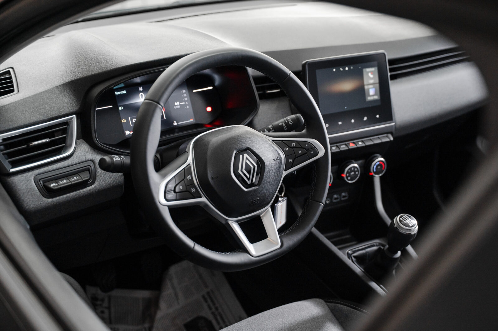 renault-clio-co2-preto-tce-1.0-evolution-stand-carros-automovel-comprar-pataias-7