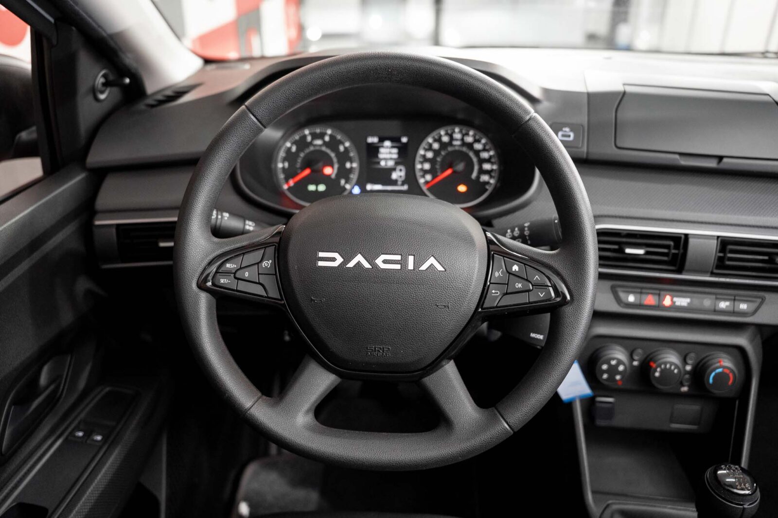 dacia-jogger-1.0-tce-essential-co2-stand-carros-automovel-comprar-pataias-10