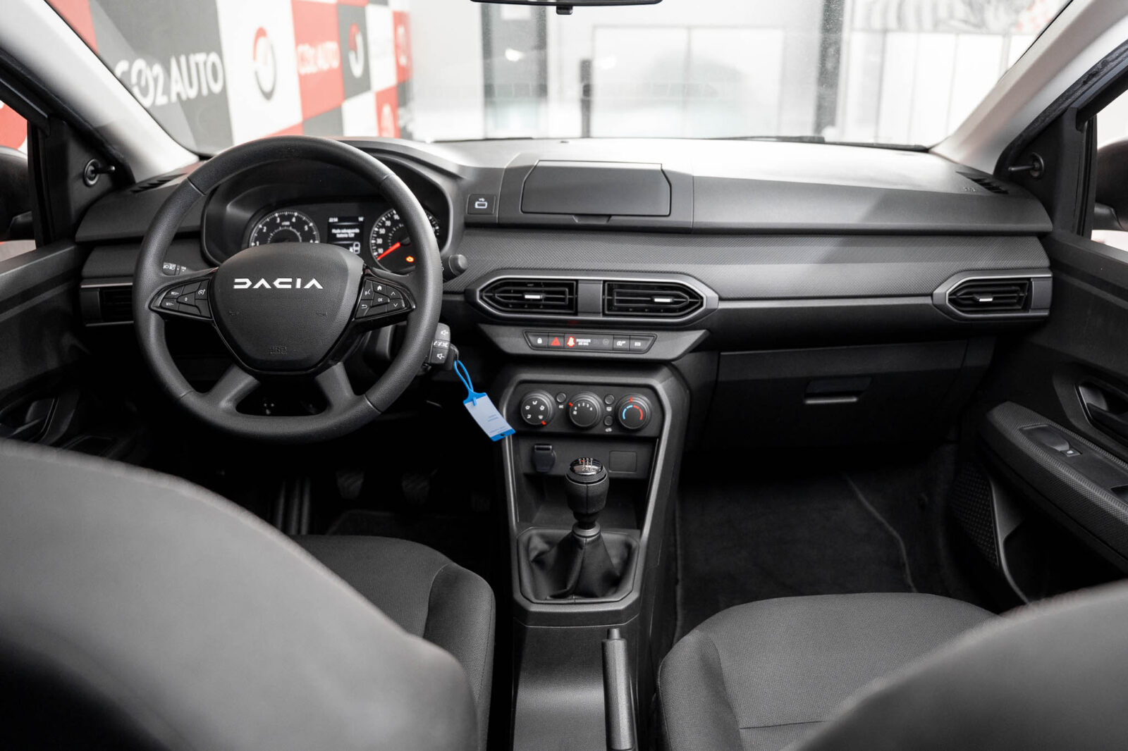 dacia-jogger-1.0-tce-essential-co2-stand-carros-automovel-comprar-pataias-12