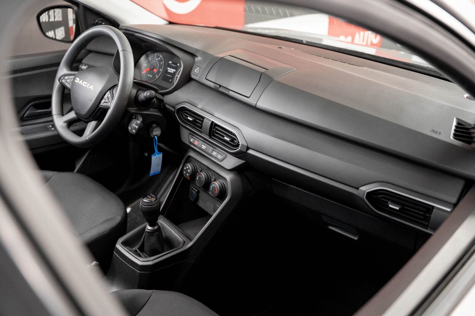 dacia-jogger-1.0-tce-essential-co2-stand-carros-automovel-comprar-pataias-19