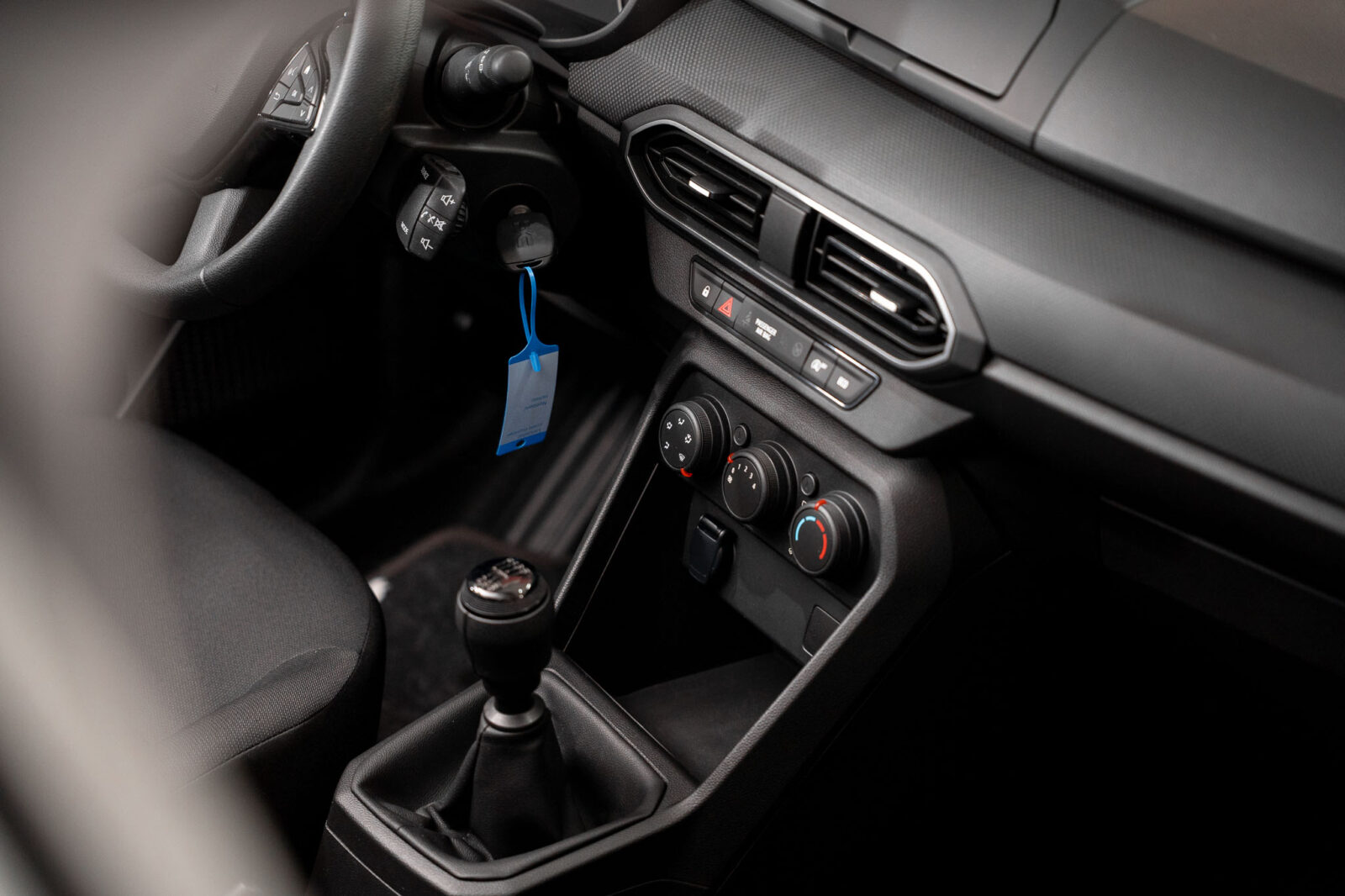 dacia-jogger-1.0-tce-essential-co2-stand-carros-automovel-comprar-pataias-20