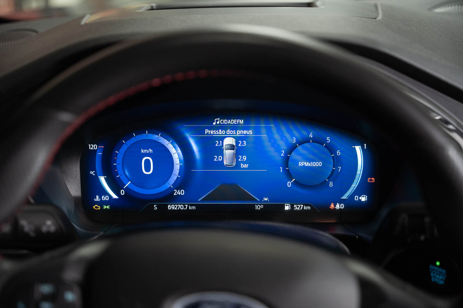 ford-kuga-st-line-x 1.5-ecoboost-150cv-co2-stand-carros-automovel-comprar-pataias-11