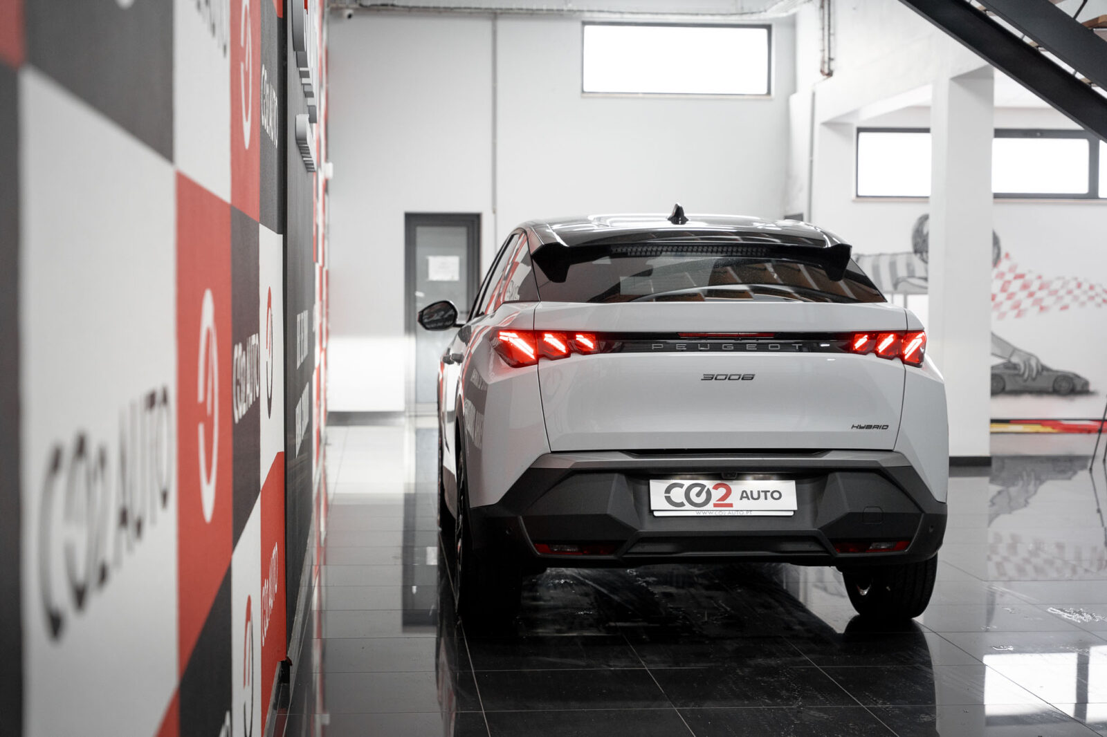 peugeot-3008-1.2-gt-hybrid-145-cv-co2-stand-carros-automovel-comprar-pataias-6