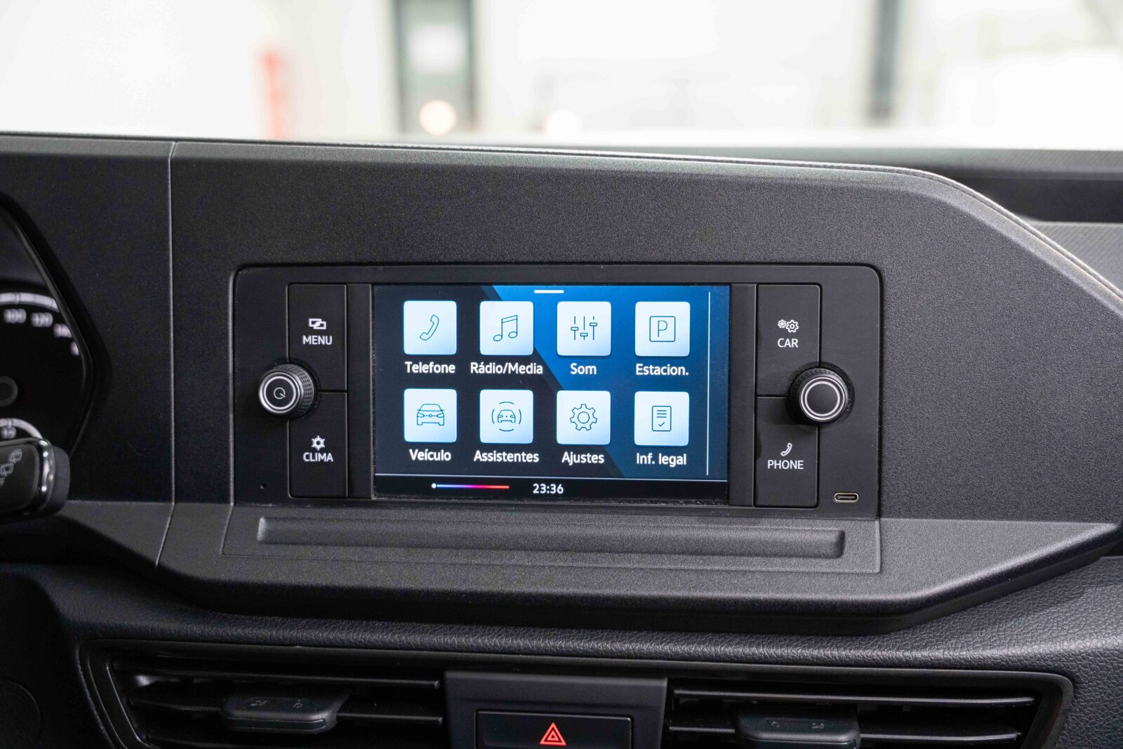 volkswagen-caddy-7-lugares-co2-pataias-cinzento-17