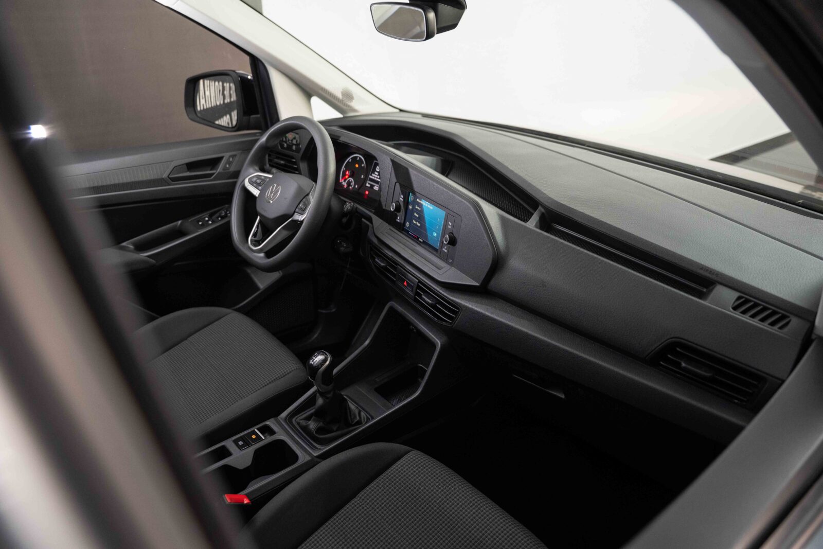 volkswagen-caddy-7-lugares-co2-pataias-cinzento-19