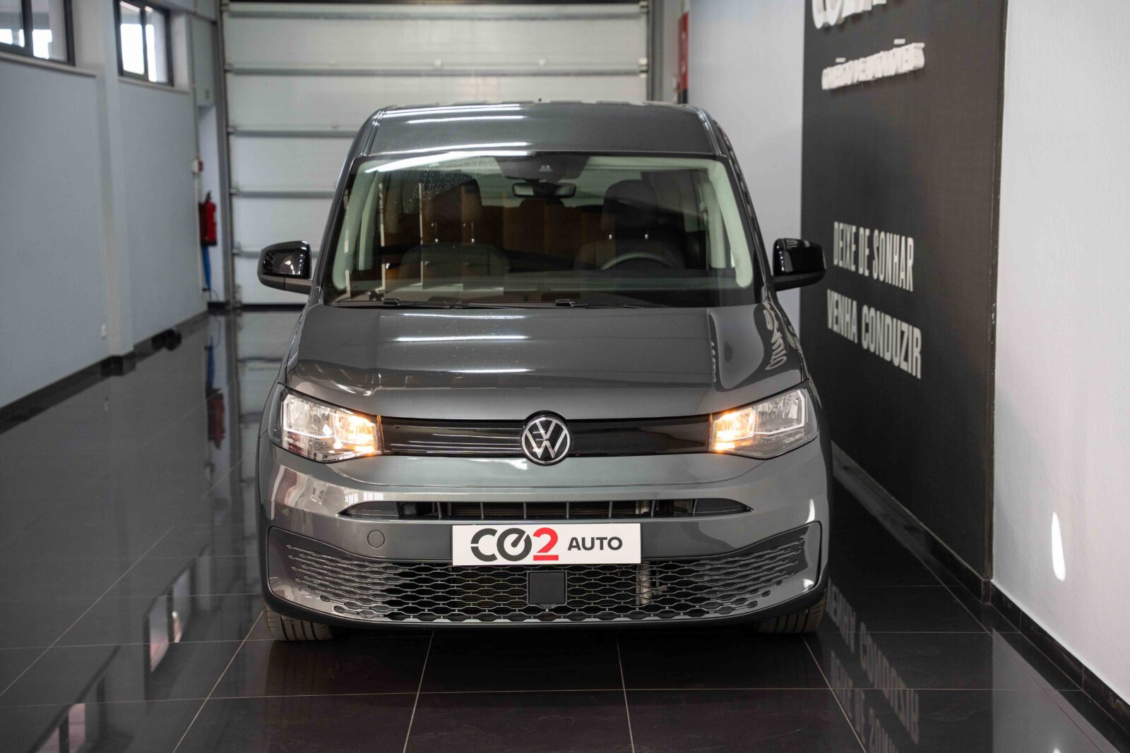 volkswagen-caddy-7-lugares-co2-pataias-cinzento-2