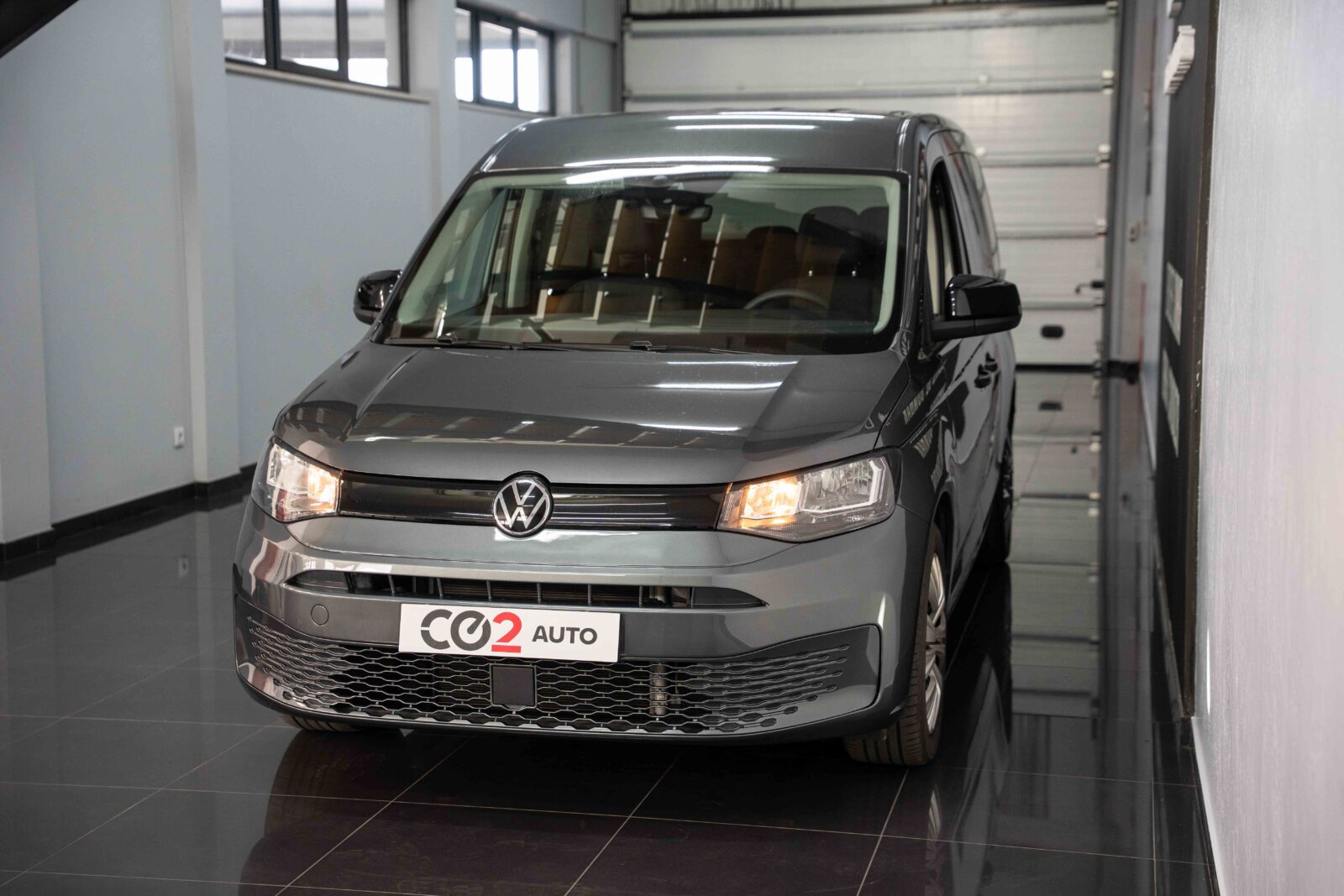volkswagen-caddy-7-lugares-co2-pataias-cinzento-3