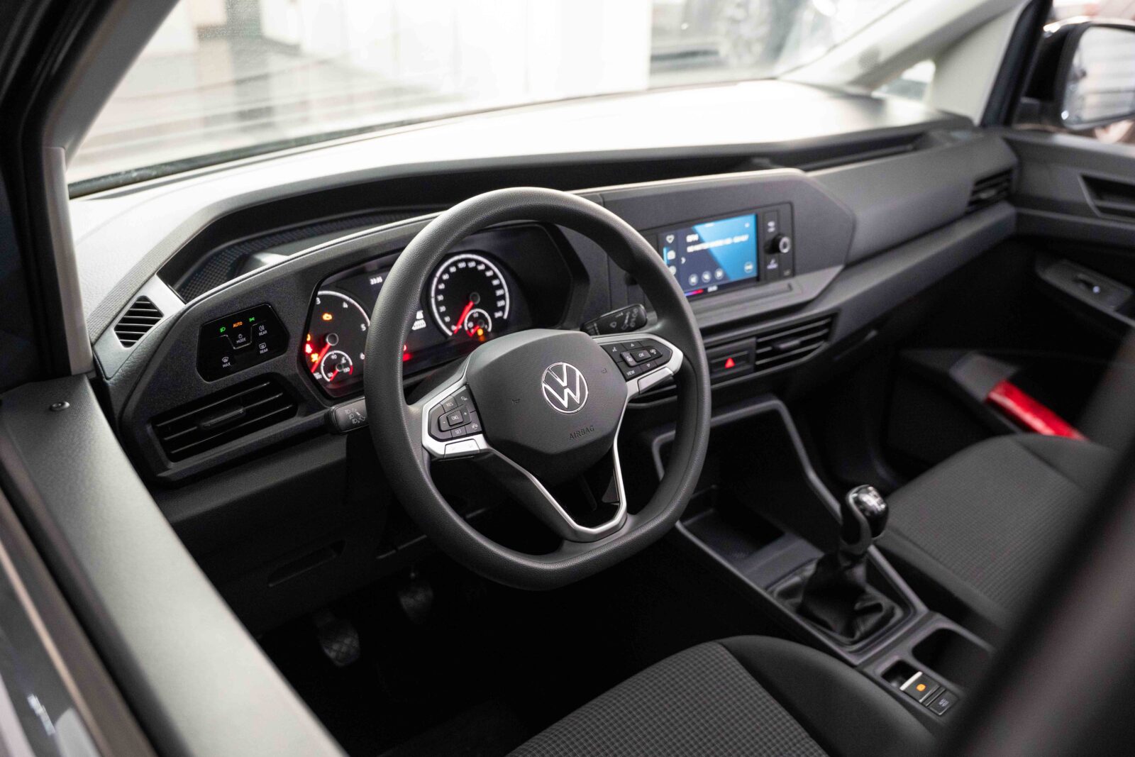 volkswagen-caddy-7-lugares-co2-pataias-cinzento-8