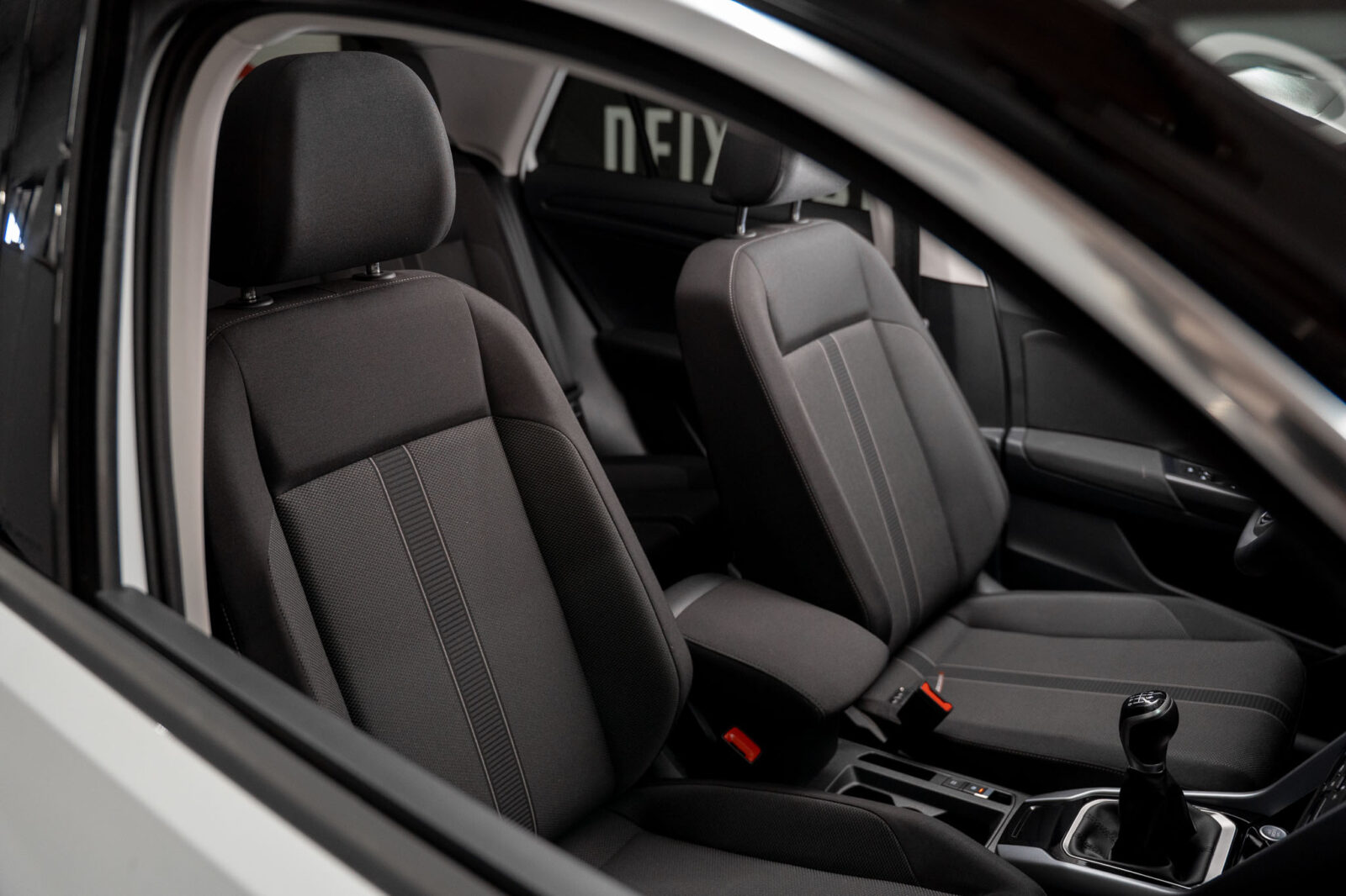 volkswagen-t-roc-1.0-tsi-urban-stand-carros-automovel-comprar-pataias-23