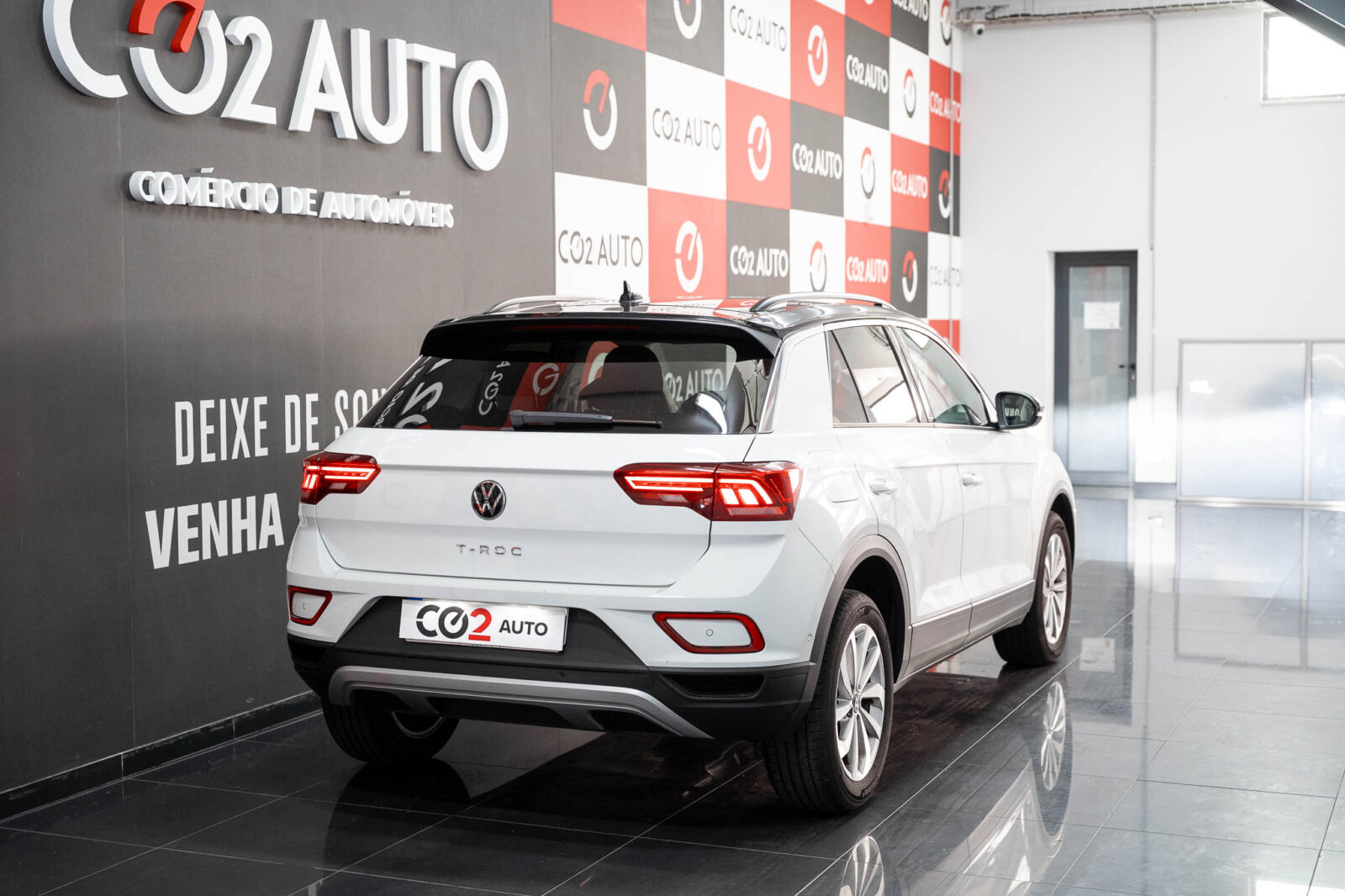 volkswagen-t-roc-1.0-tsi-urban-stand-carros-automovel-comprar-pataias-7