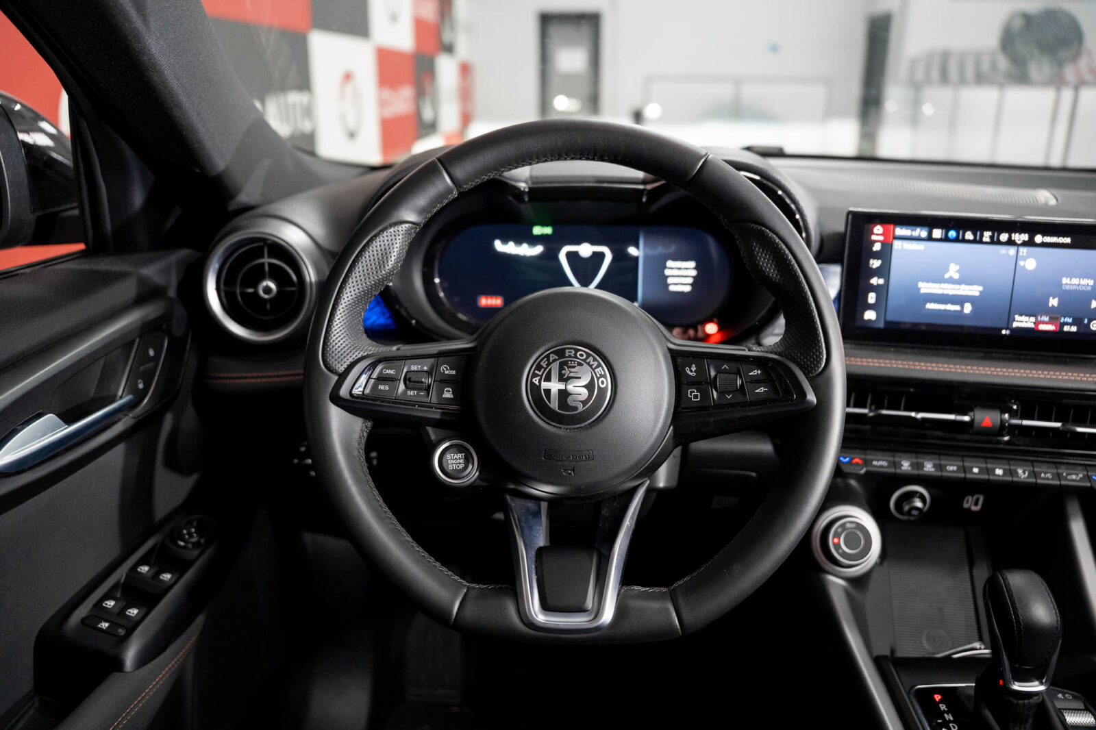 alfa-romeo-tonale-cinzento-stand-carros-automovel-comprar-pataias-49