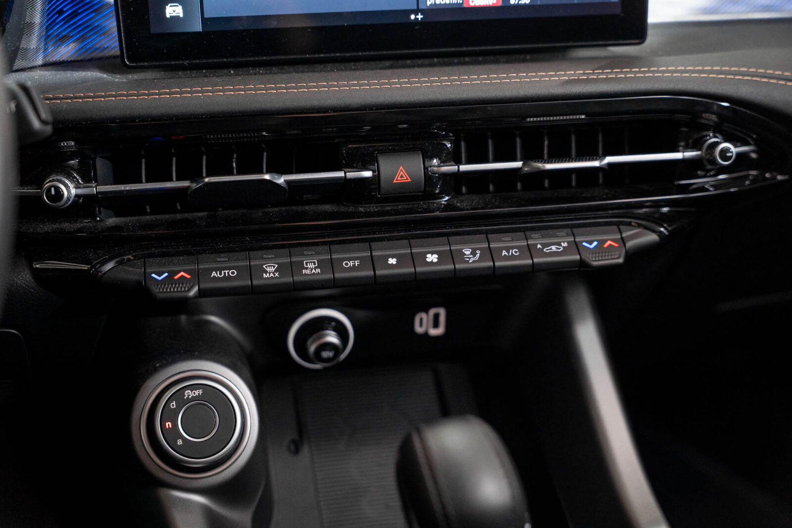 alfa-romeo-tonale-cinzento-stand-carros-automovel-comprar-pataias-55