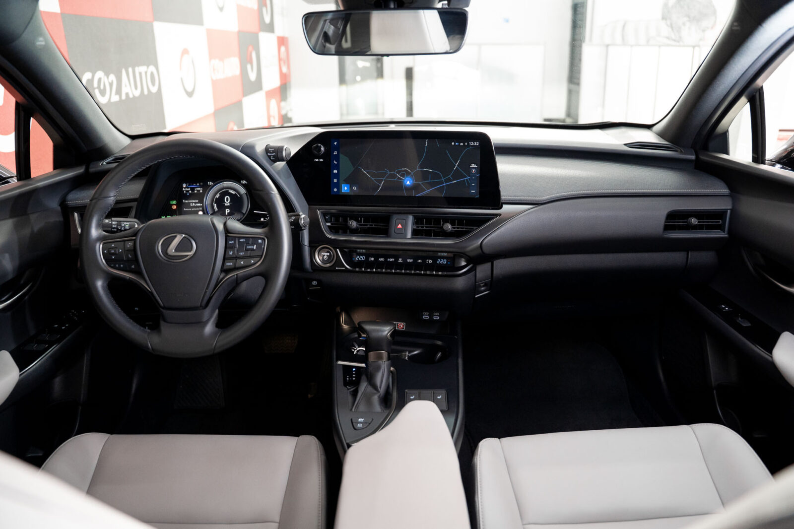 lexus-ux-250h-stand-carros-automovel-comprar-pataias-14