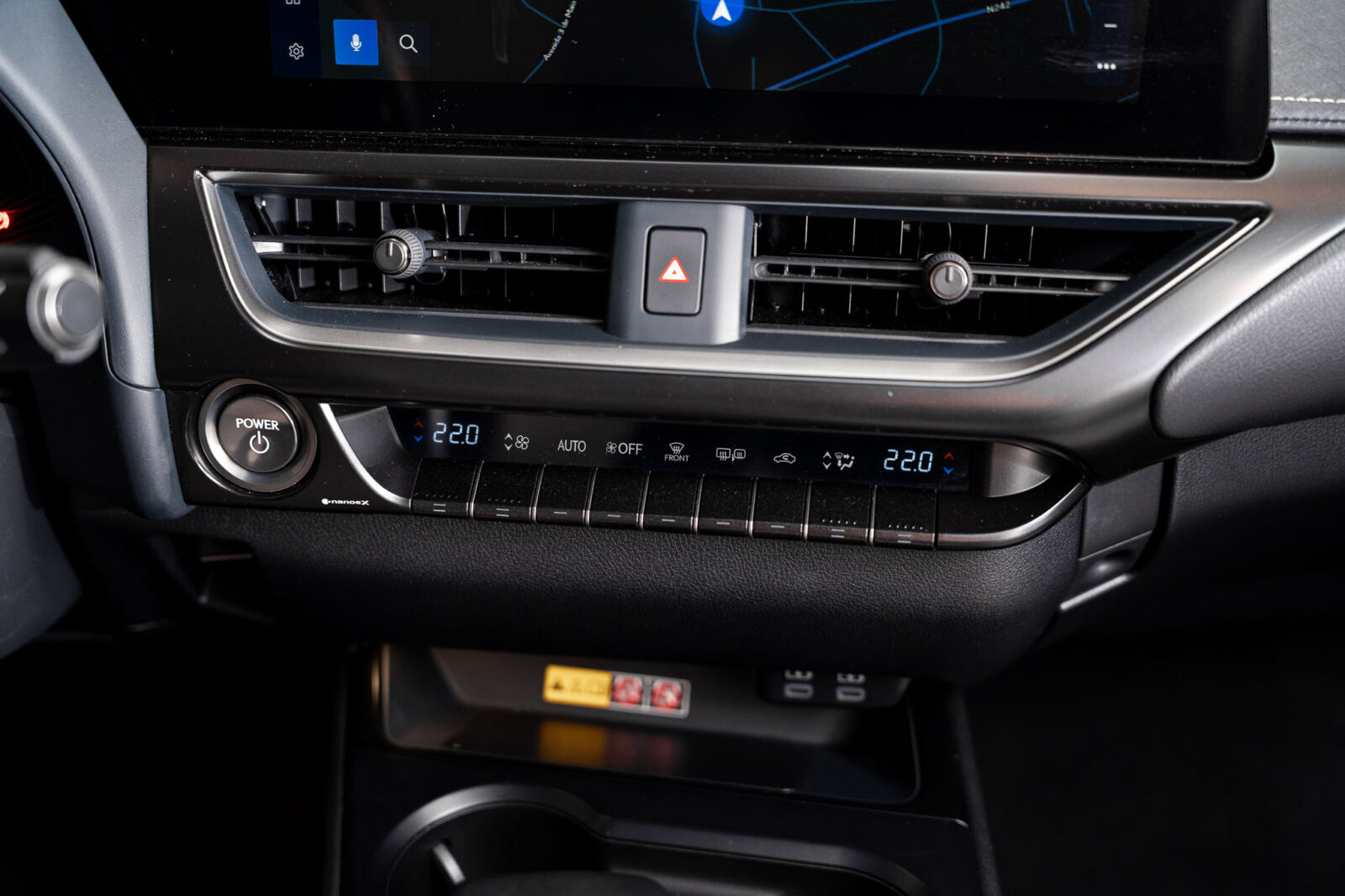 lexus-ux-250h-stand-carros-automovel-comprar-pataias-19