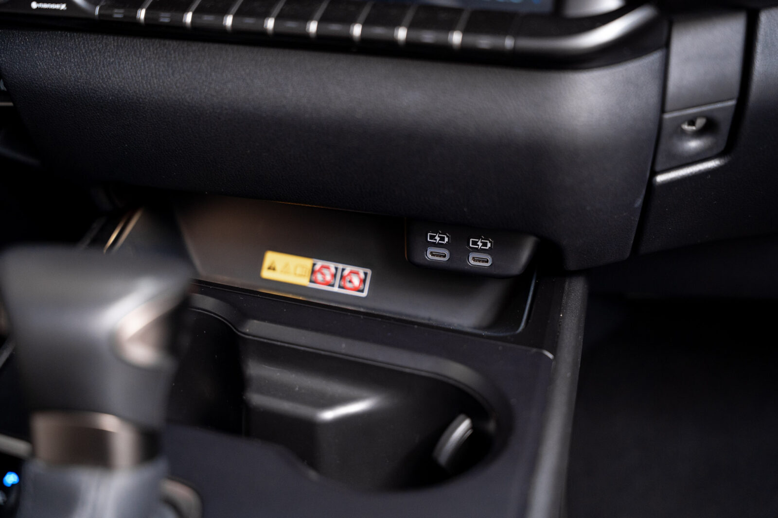 lexus-ux-250h-stand-carros-automovel-comprar-pataias-20