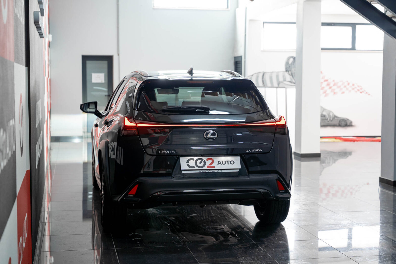 lexus-ux-250h-stand-carros-automovel-comprar-pataias-7