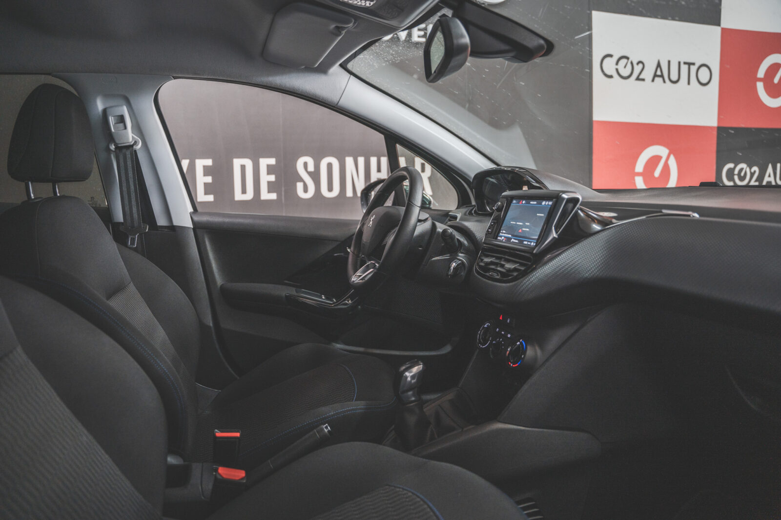 peugeot-208-Zranco-carros-co2-pataias-stand-13