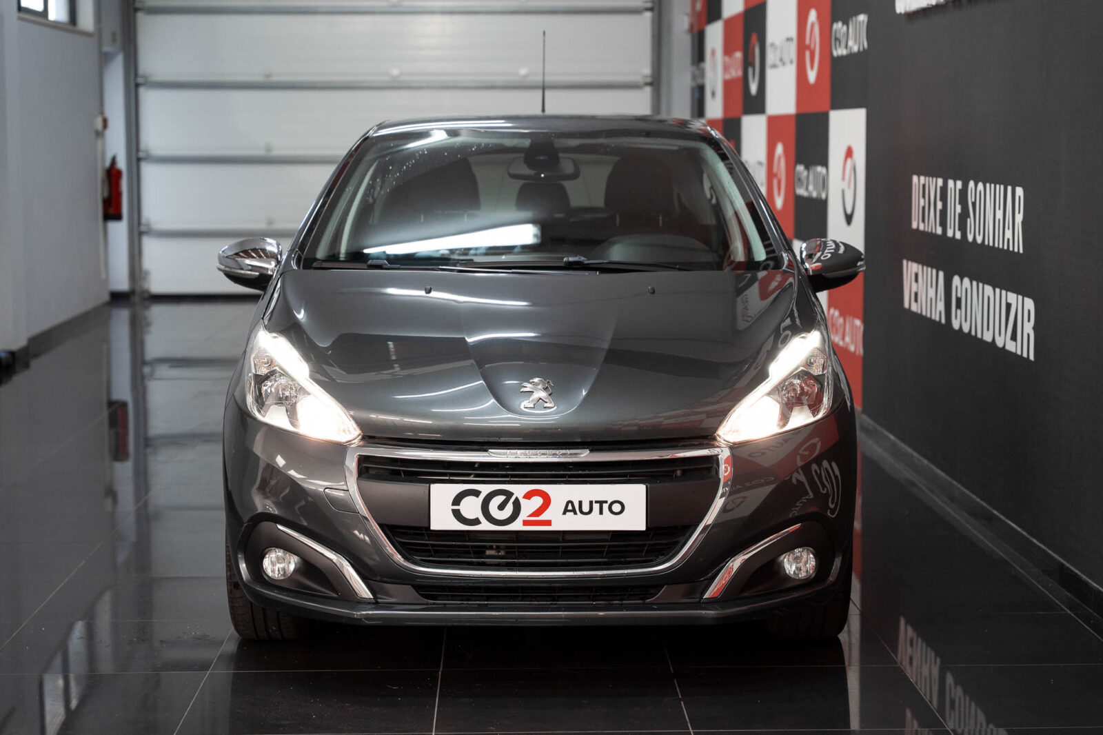 peugeot-208-style-1.2-stand-carros-automovel-comprar-pataias-2