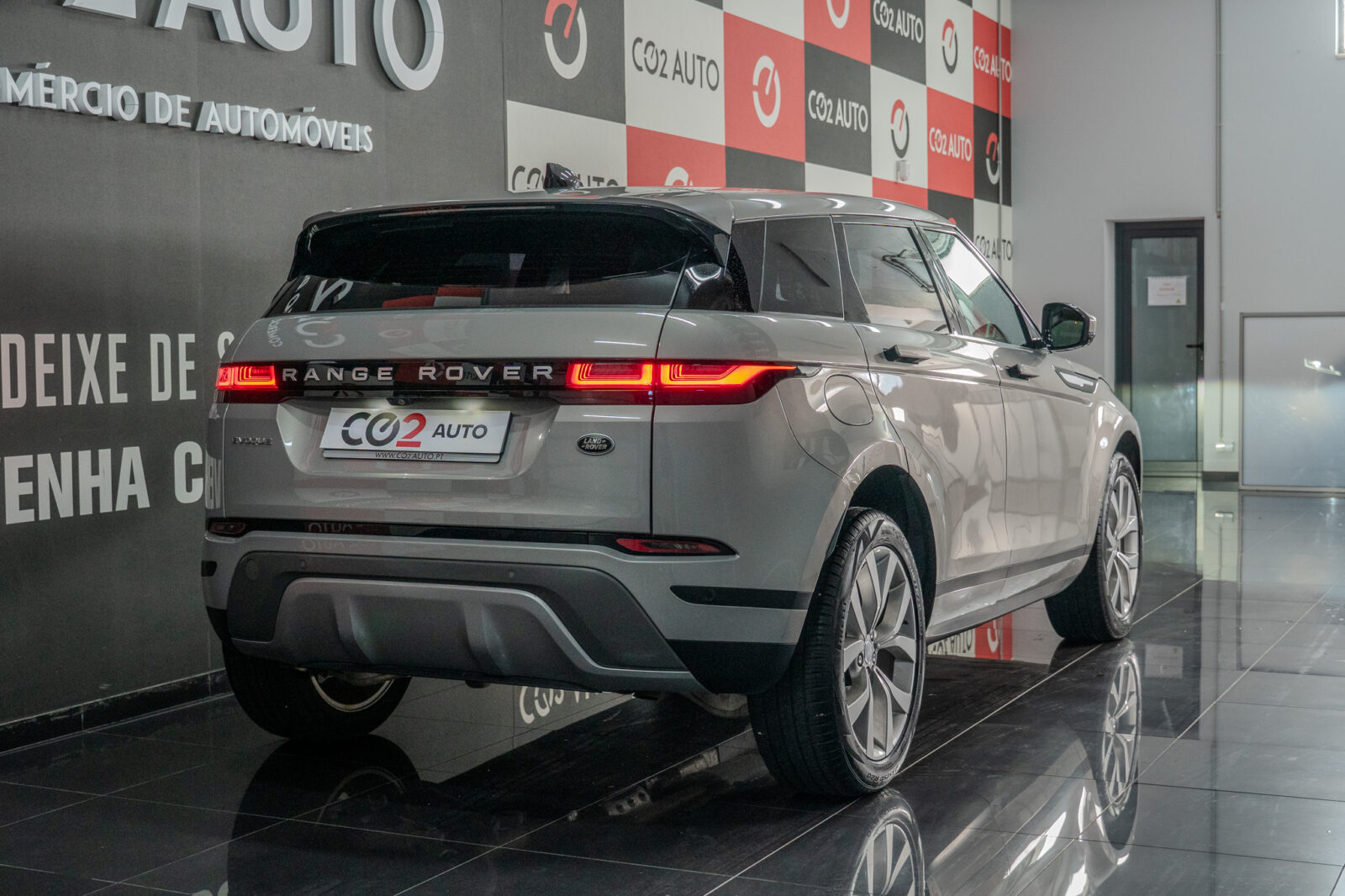 range_evoque-06