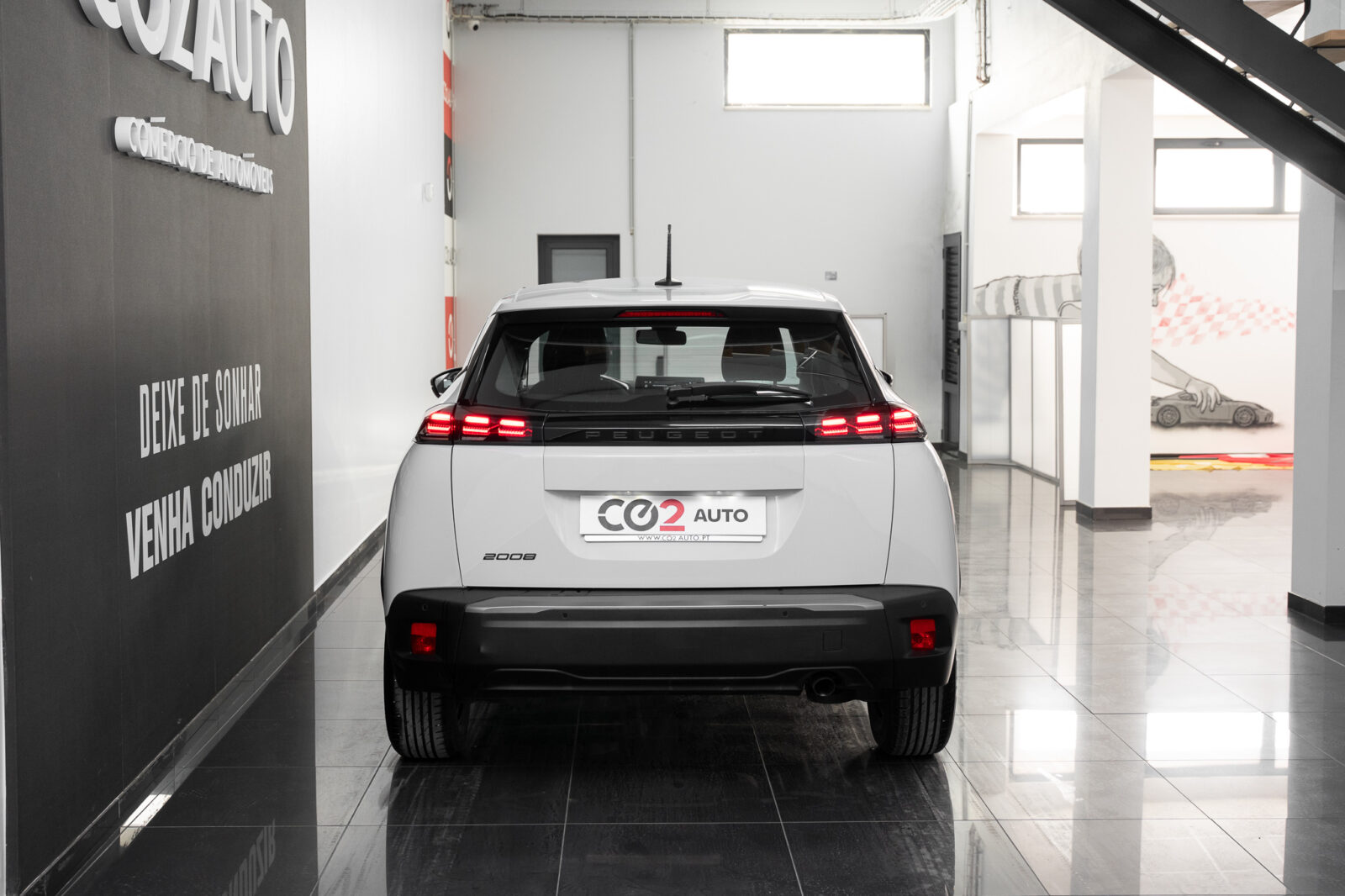 Apeugeot-2008-style-pure-tech-100-cv-co2-stand-carros-automovel-comprar-pataias-5