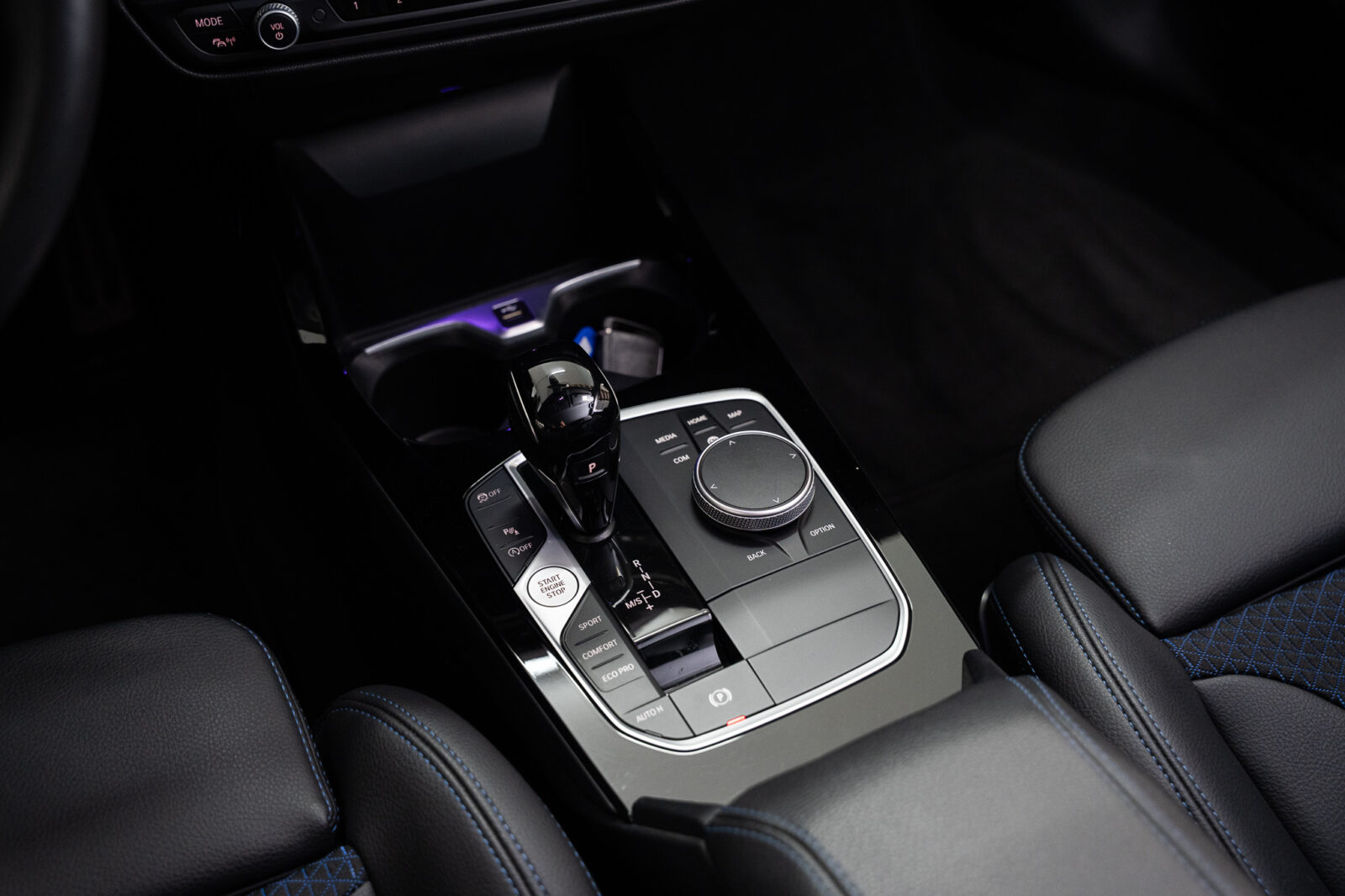 bmw-116-d-pack-m-auto-co2-stand-carros-automovel-comprar-pataias-13