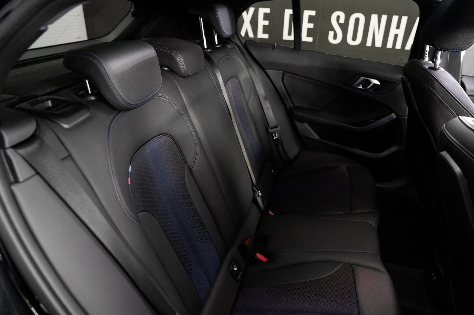 bmw-116-d-pack-m-auto-co2-stand-carros-automovel-comprar-pataias-30