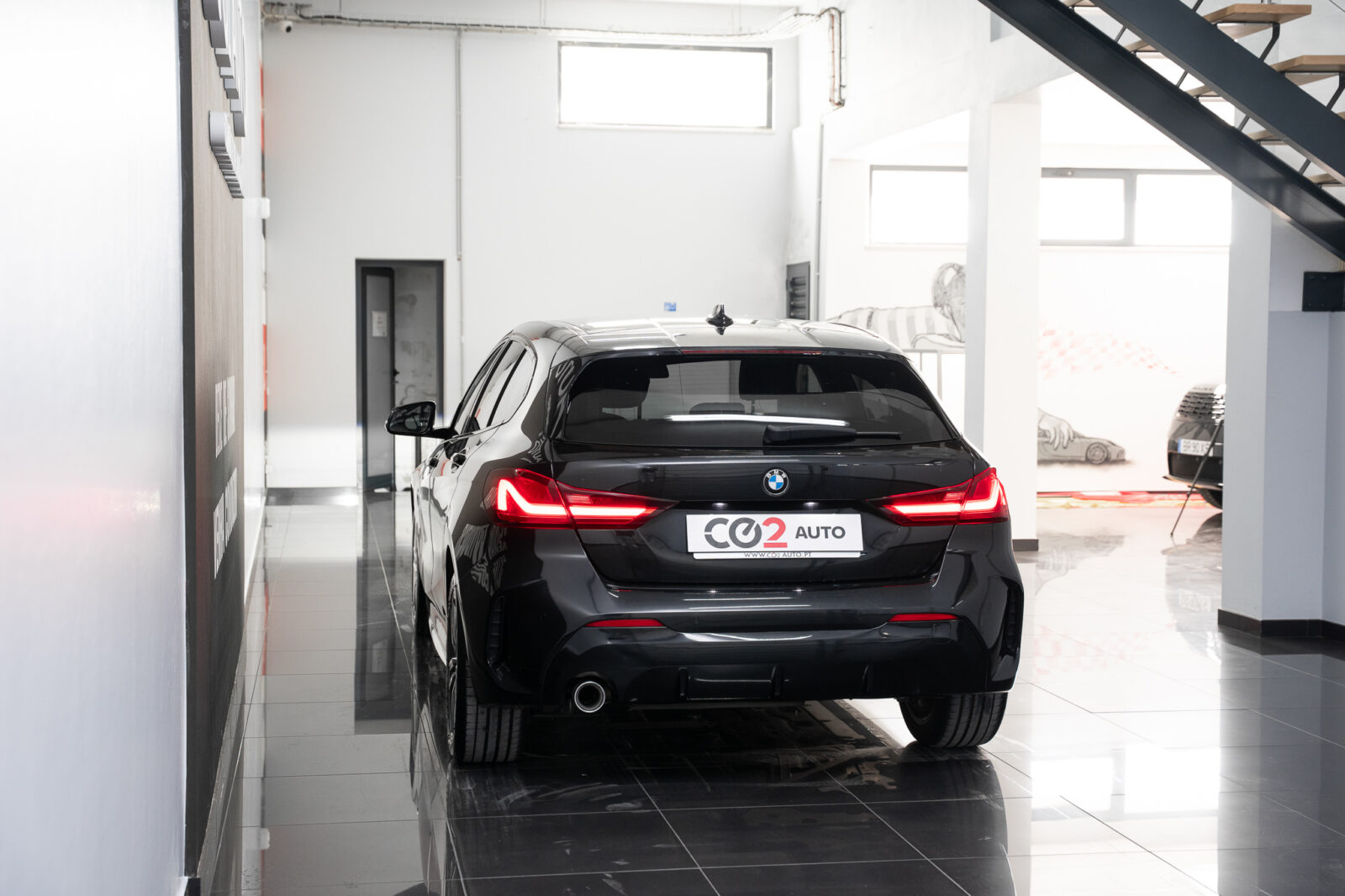 bmw-116-d-pack-m-auto-co2-stand-carros-automovel-comprar-pataias-6