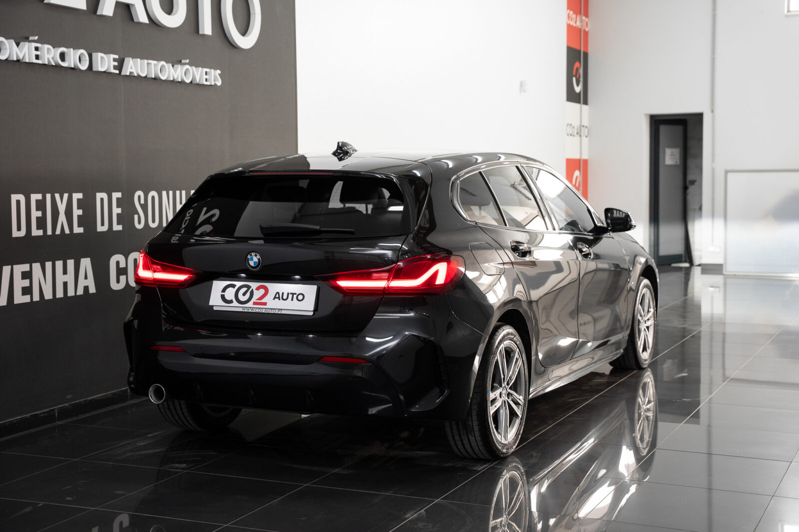 bmw-116-d-pack-m-auto-co2-stand-carros-automovel-comprar-pataias-7