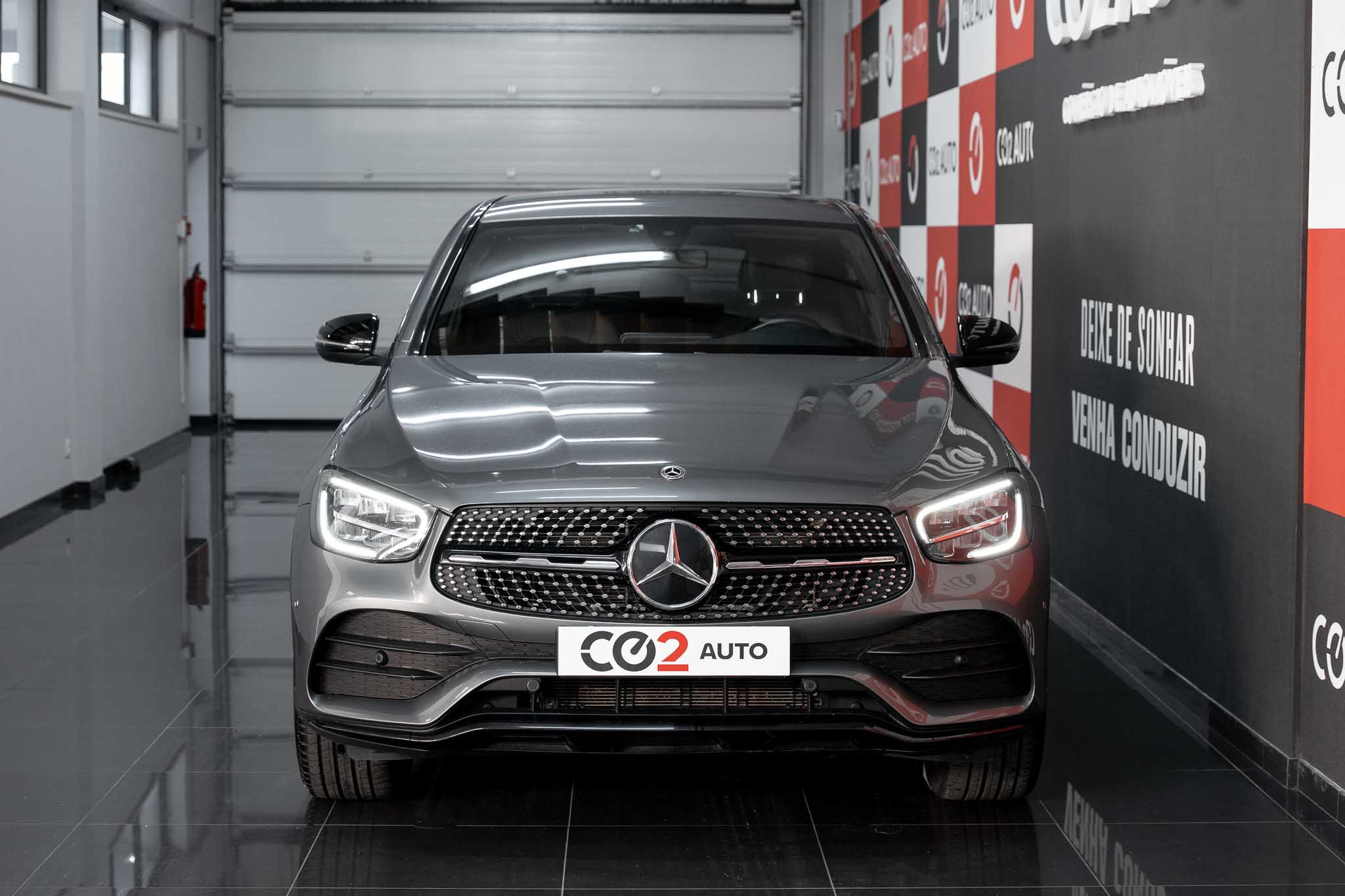 mercedes-benz-glc-300-coupe-amg-4-matic-co2-stand-carros-automovel-comprar-pataias-2