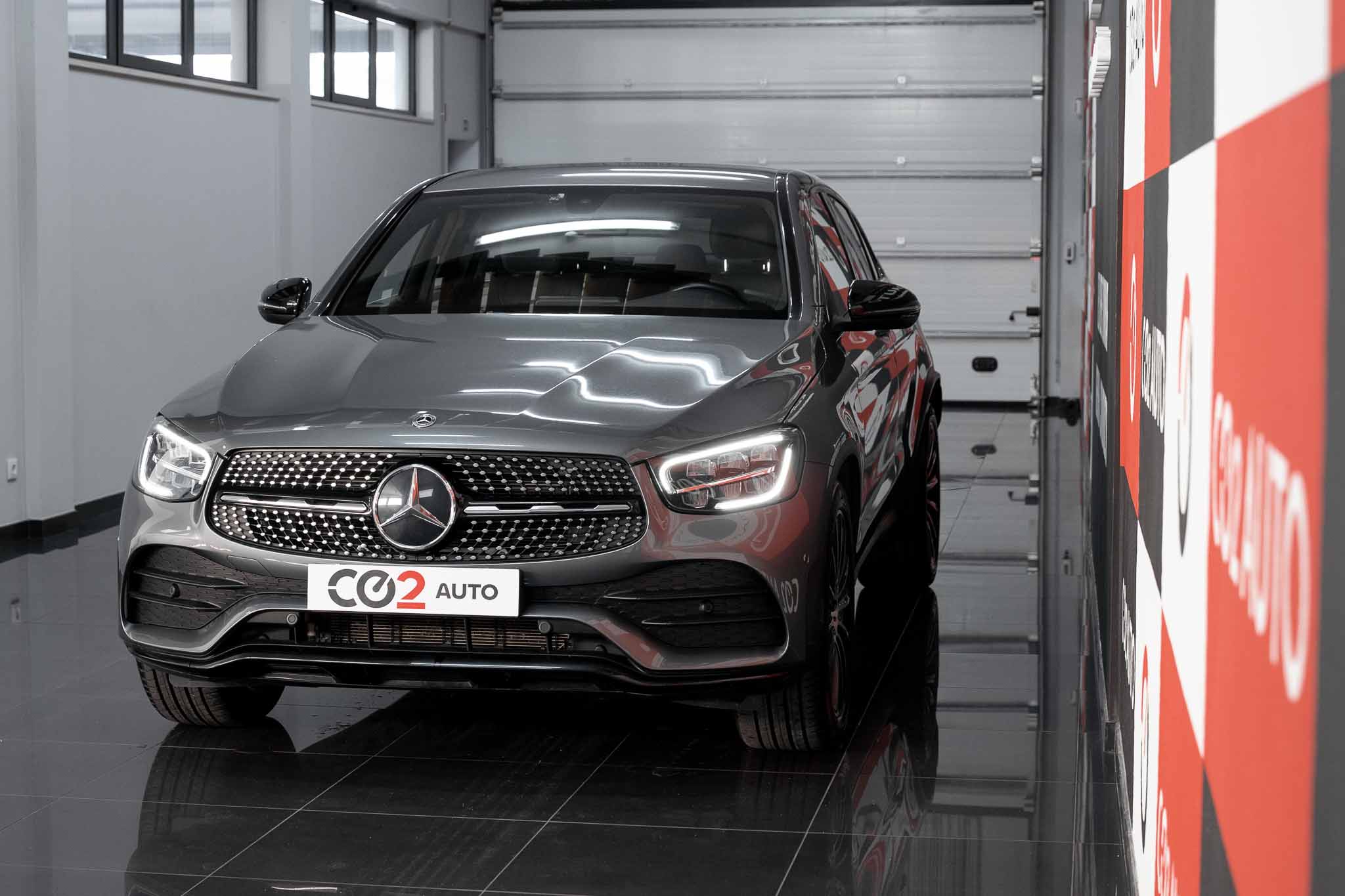 mercedes-benz-glc-300-coupe-amg-4-matic-co2-stand-carros-automovel-comprar-pataias-3