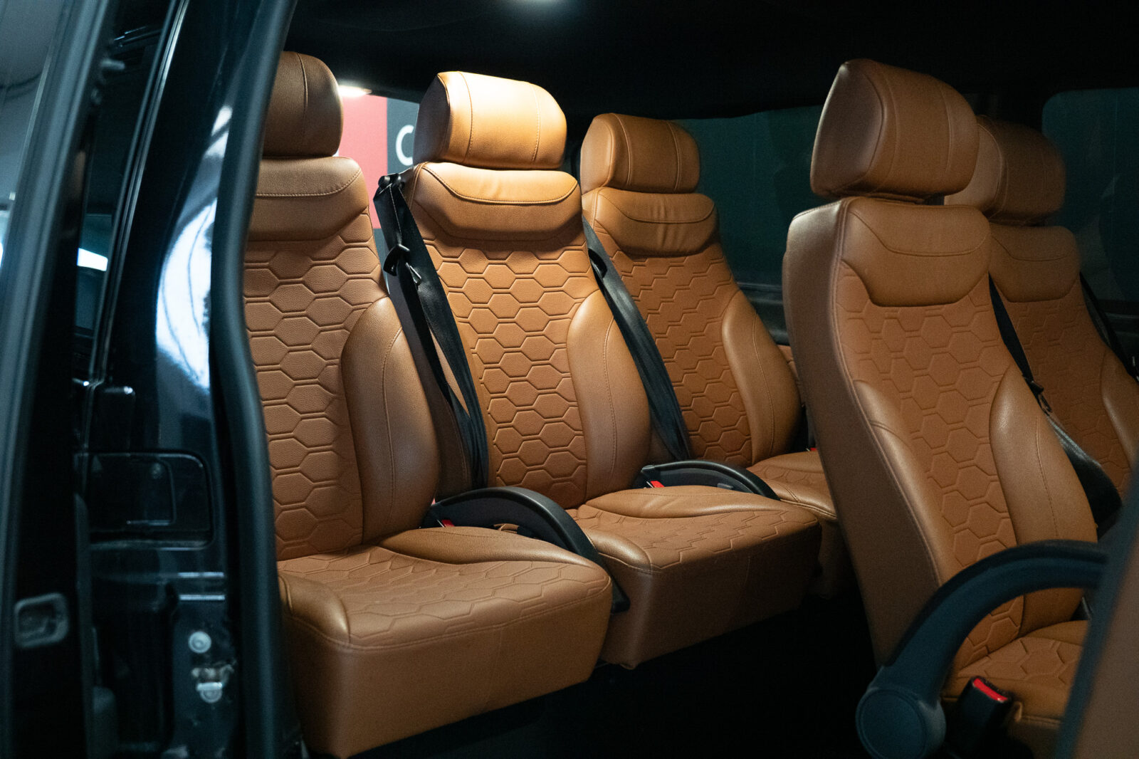 opel_vivaro_preta-12