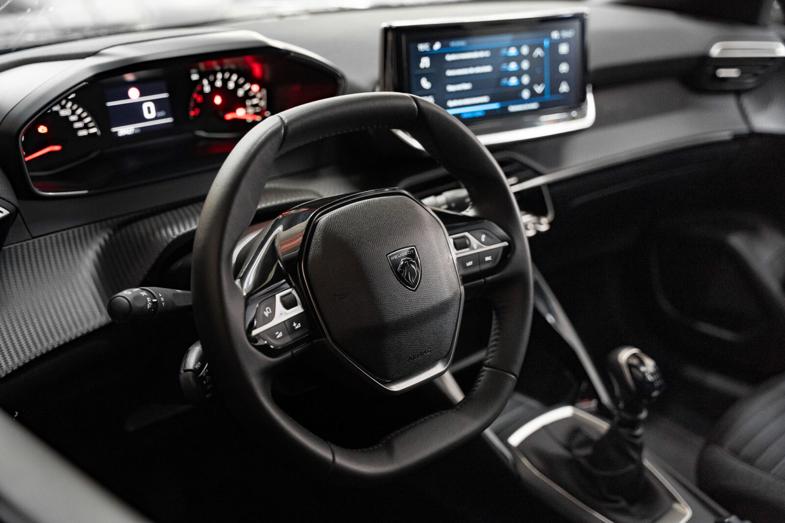 peugeot-2008-preto-co2-stand-carros-automovel-comprar-pataias-11