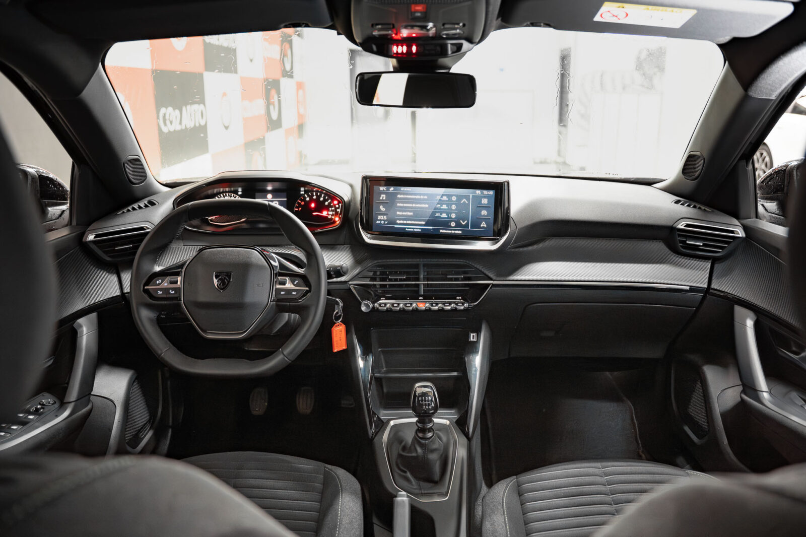 peugeot-2008-preto-co2-stand-carros-automovel-comprar-pataias-13