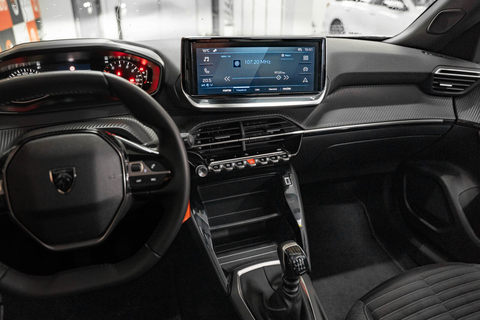 peugeot-2008-preto-co2-stand-carros-automovel-comprar-pataias-19