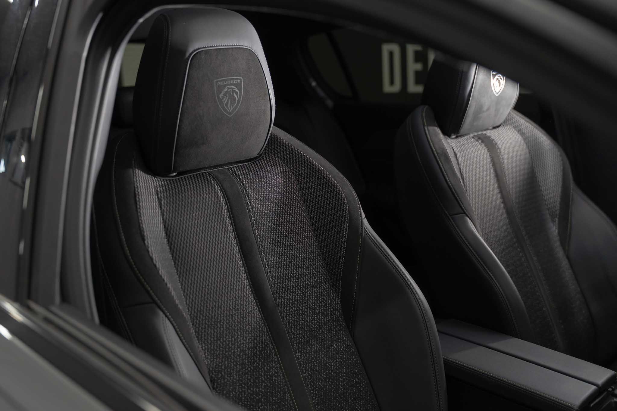 peugeot-308-gt-plug-in-hybrid-180-cv-eat-co2-stand-carros-automovel-comprar-pataias-22