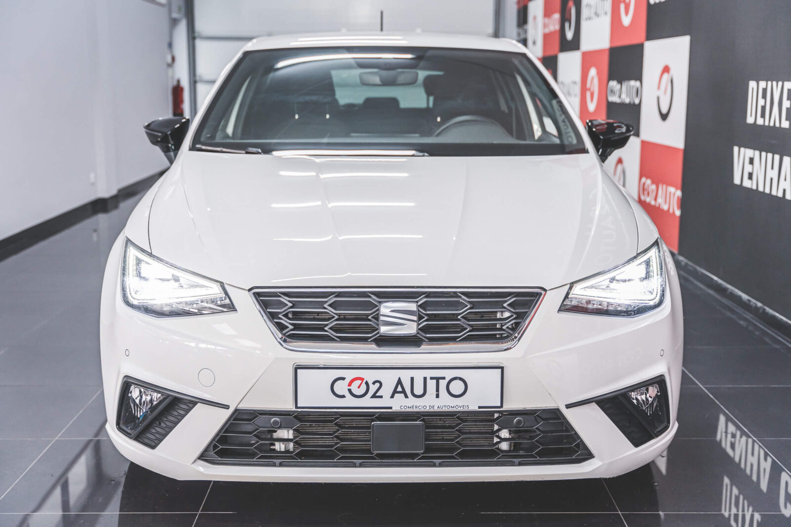 seat-ibiza-fr-branco-carros-co2-pataias-stand-2