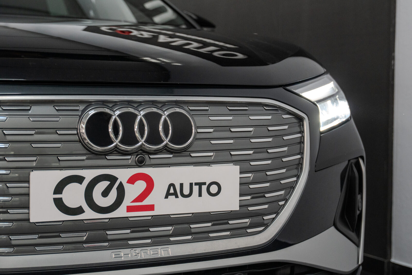audi_q4_80-03